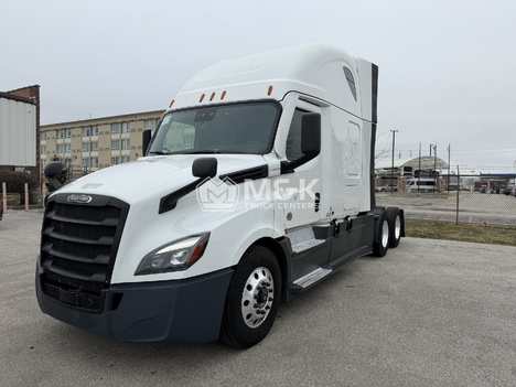 2022-freightliner-cascadia-126-sleeper #323269