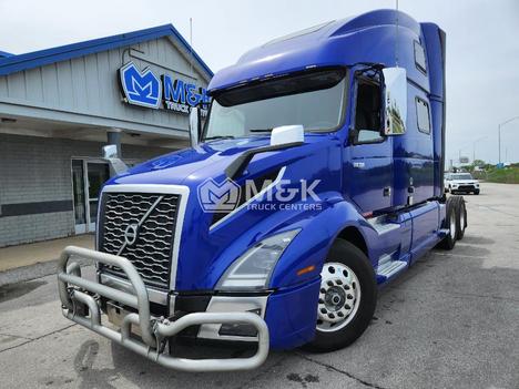 2023 VOLVO VNL64T860 Sleeper #323290