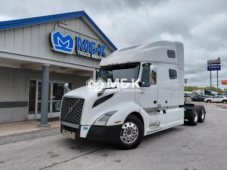 2020 VOLVO VNL64T760 Sleeper #323477