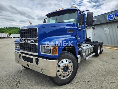2023-mack-pia64t-daycab #323514