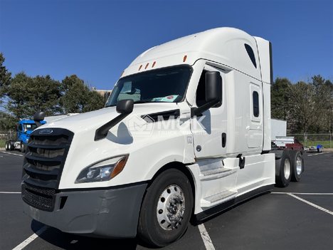 2022-freightliner-cascadia-126-sleeper #323581