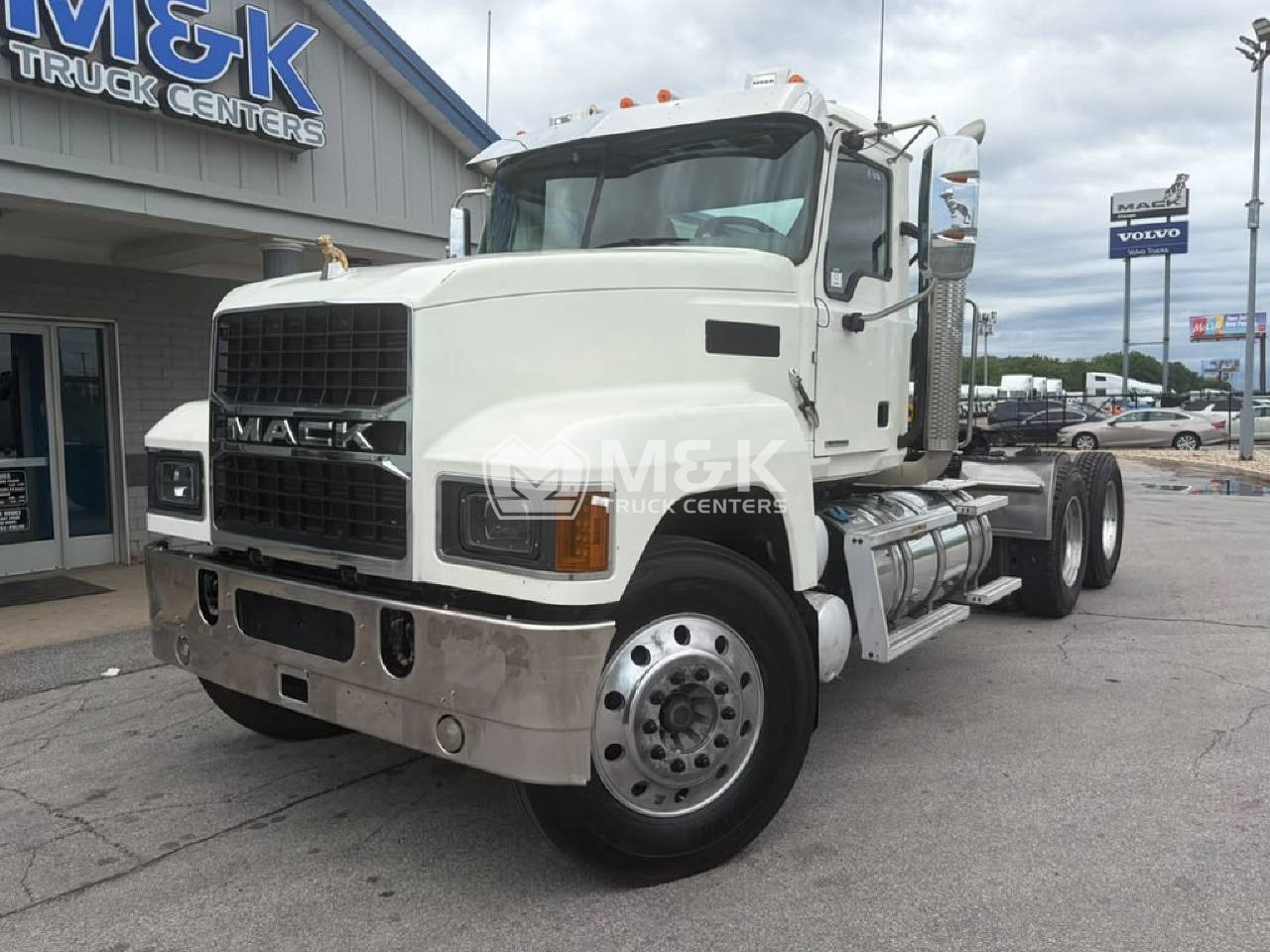 2022 MACK PINNACLE Daycab #1 2022 MACK PINNACLE Daycab #1
