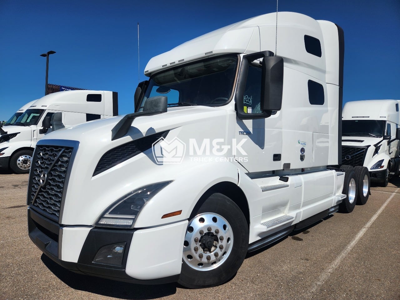 2024 VOLVO VNL64T760 Sleeper #1 2024 VOLVO VNL64T760 Sleeper #1