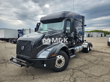 2024-volvo-vnl64t740-sleeper #323630