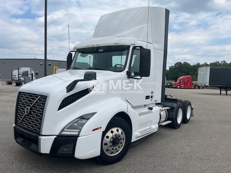 2021-volvo-vnl64t300-daycab #323804