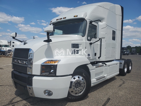 2022-mack-anthem-sleeper #323806