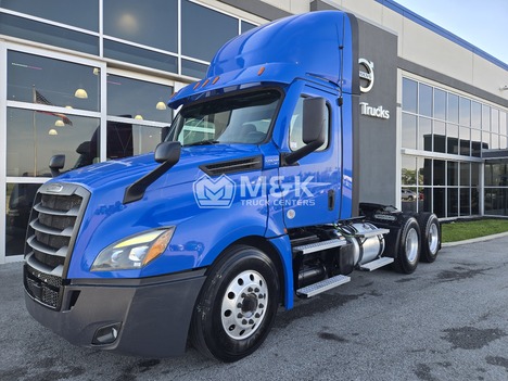 2022-freightliner-cascadia-126-daycab #323824