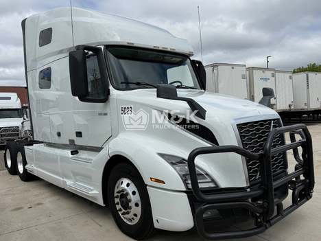 2023-volvo-vnl64t760-sleeper #324152