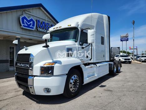 2023 MACK Anthem Sleeper #324163