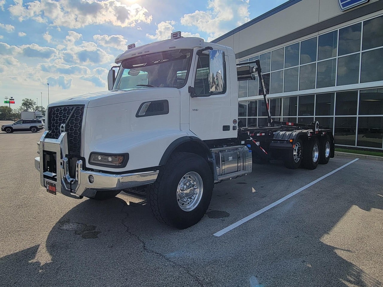 2027 Volvo VHD 300 in Pendleton, IN — photo 7