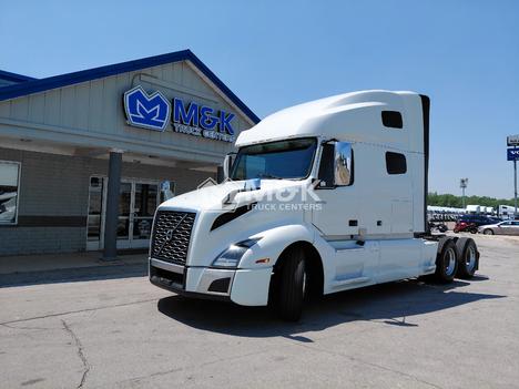 2023-volvo-vnl64t760-sleeper #324215