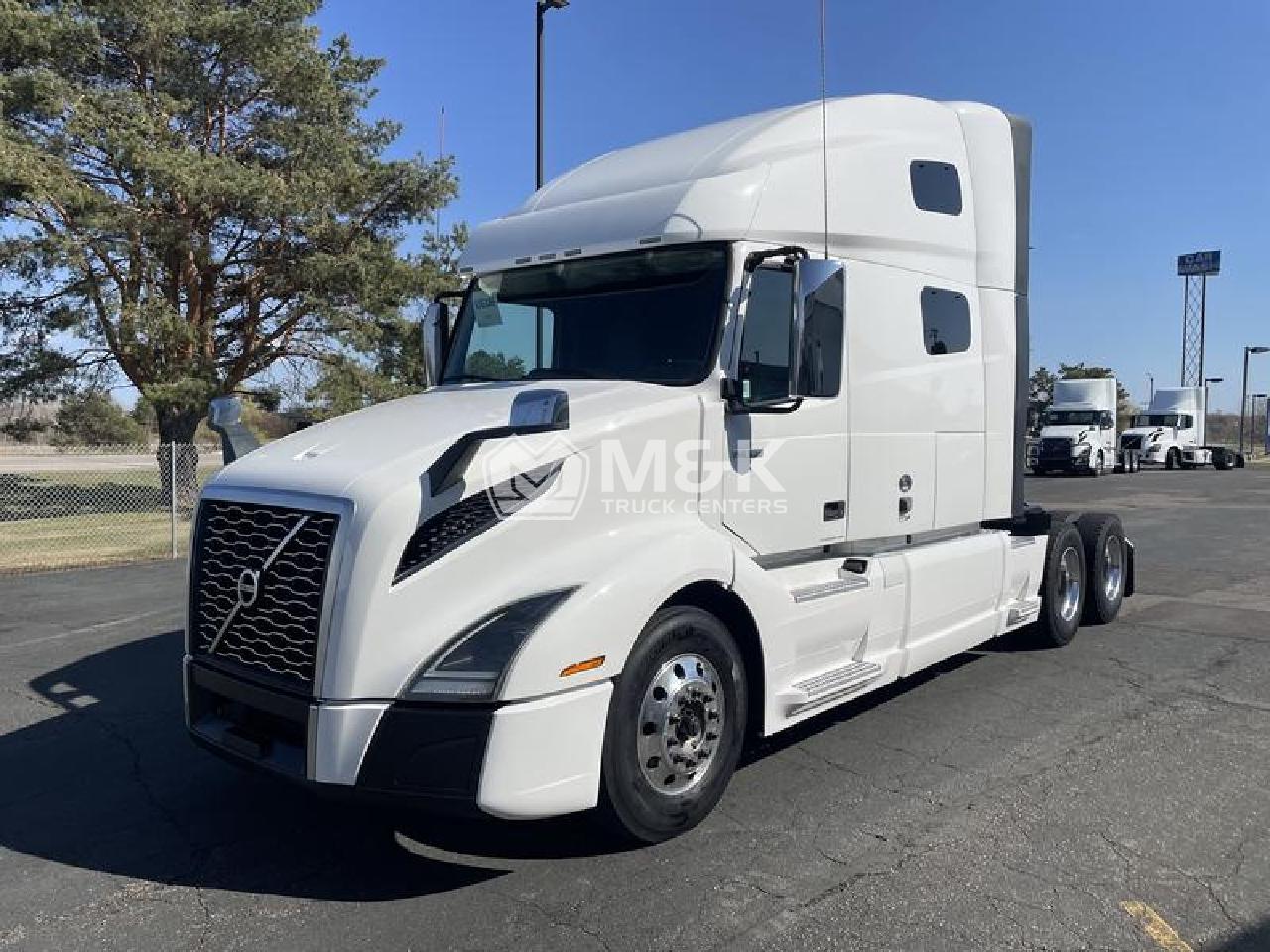 2020 VOLVO VNL760 Sleeper #1 2020 VOLVO VNL760 Sleeper #1