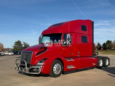 2022 VOLVO VNL64T860 Sleeper #324327