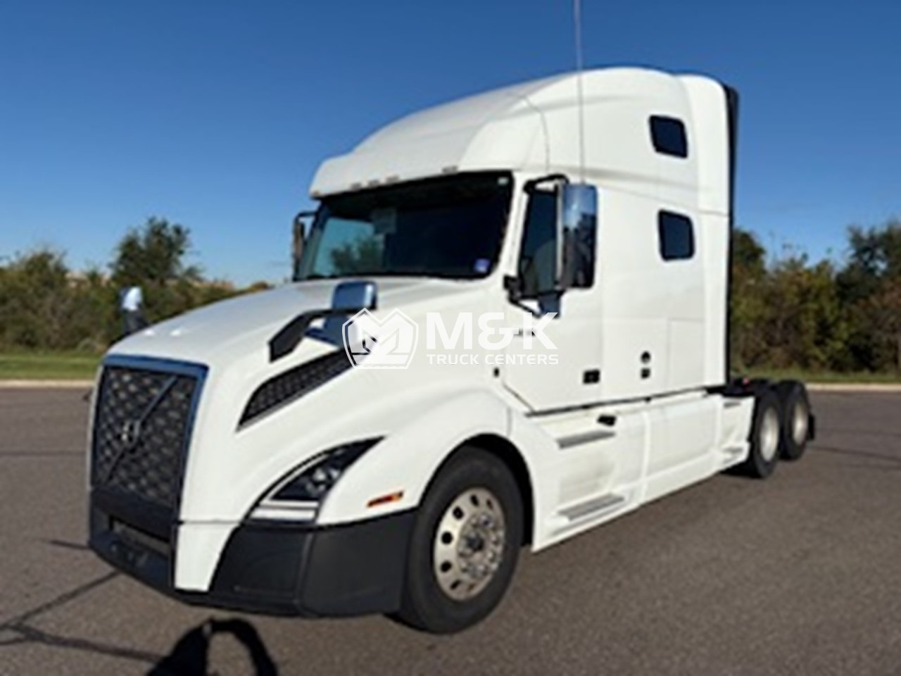 2022 VOLVO VNL64T760 Sleeper #1 2022 VOLVO VNL64T760 Sleeper #1