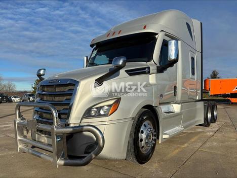 2021-freightliner-cascadia-sleeper #324350