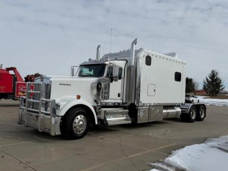2024-kenworth-w900b-daycab #324420