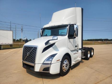 2025 Volvo VNL64T300  #324447