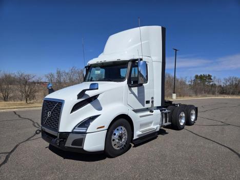 2025 Volvo VNL64T300  #324450