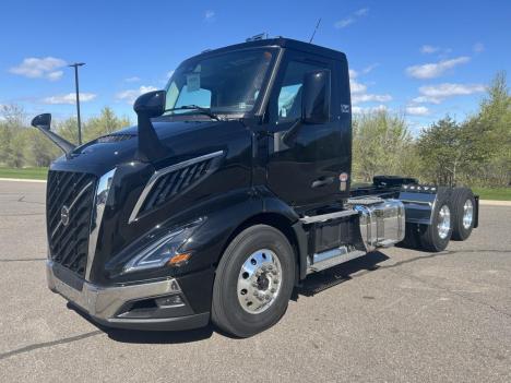 2027 Volvo NEW VNR64T300  #324458