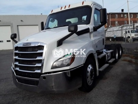 2020-freightliner-cascadia-126-daycab #324749
