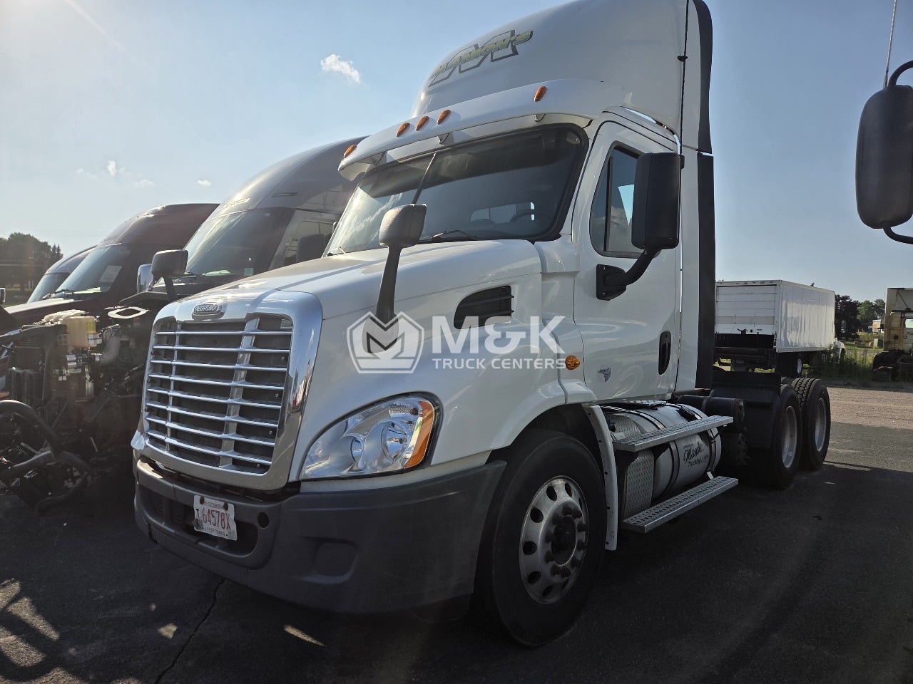 2018 FREIGHTLINER CASCADIA Daycab #1 2018 FREIGHTLINER CASCADIA Daycab #1
