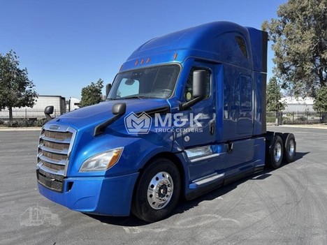 2022 FREIGHTLINER Cascadia 126 Sleeper #324777