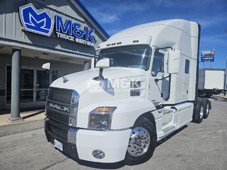 2023 MACK Anthem Sleeper #324800