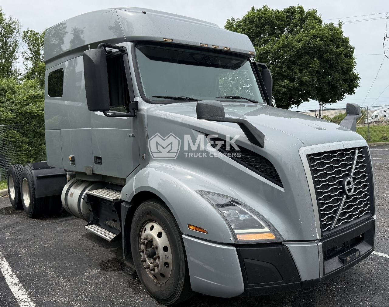2022 VOLVO VNL64T740 Sleeper #1 2022 VOLVO VNL64T740 Sleeper #1