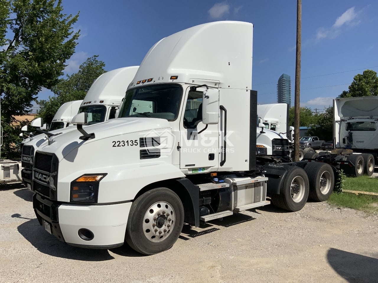 2023 MACK Anthem AN64T Daycab #1 2023 MACK Anthem AN64T Daycab #1