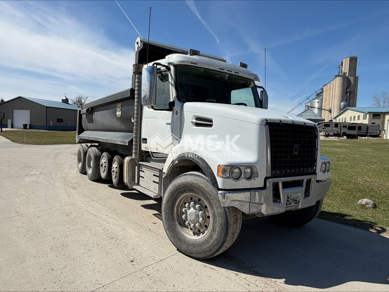 2020 VOLVO VHD64F Dump Truck #1 2020 VOLVO VHD64F Dump Truck #1