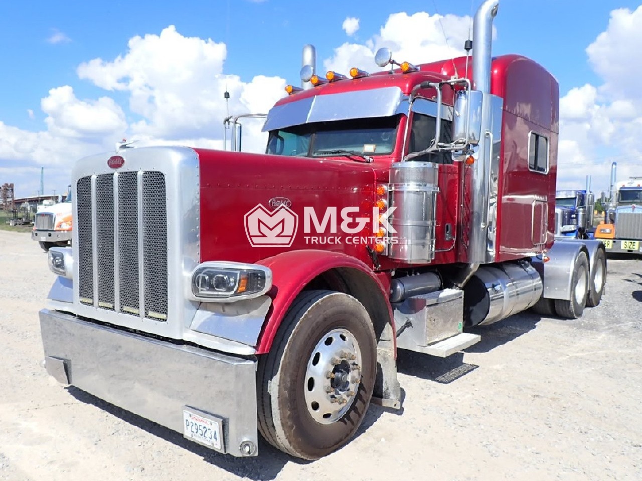 2022 PETERBILT 389 Daycab #1 2022 PETERBILT 389 Daycab #1