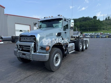 2027-mack-gr84f-dump-truck #325315