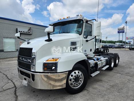 2022 MACK Anthem Daycab #325626