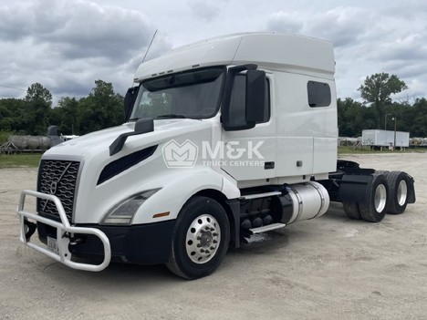2020 VOLVO VNL64T740 Sleeper #325627