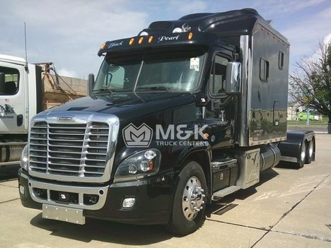 2014 FREIGHTLINER Cascadia 125 Big Bunk Sleeper #325667