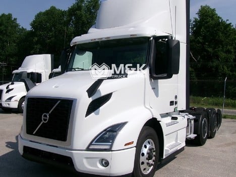 2022 VOLVO VNR64T300 Daycab #325778 2022 VOLVO VNR64T300 Daycab #325778