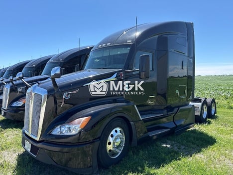 2023 KENWORTH T680 Sleeper #325783 2023 KENWORTH T680 Sleeper #325783