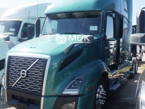 2023 VOLVO VNL64T860 Sleeper #325792