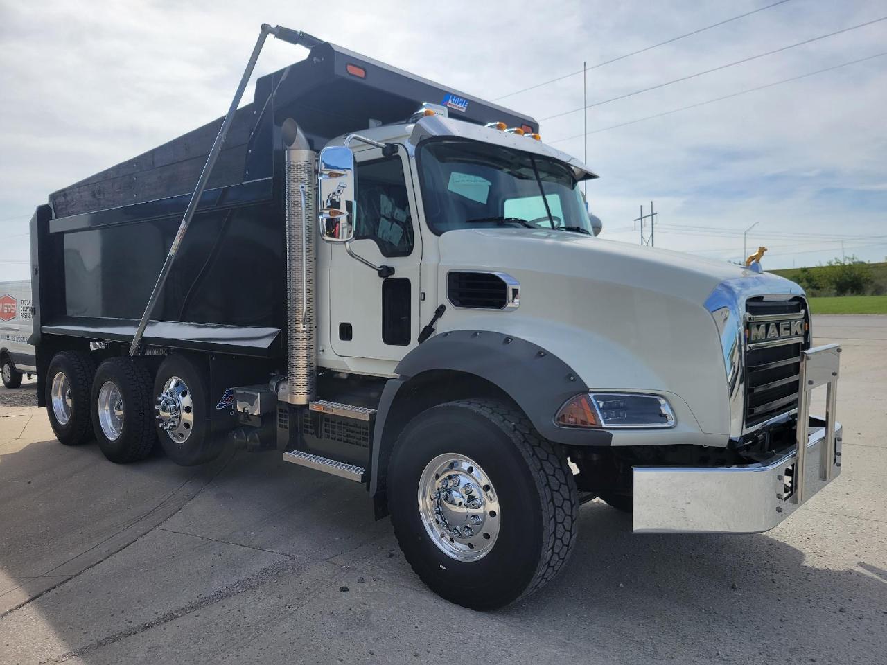 2027 Mack in Indianapolis, IN — photo 3