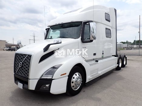 2025 VOLVO VNL64T860 Sleeper #325816 2025 VOLVO VNL64T860 Sleeper #325816
