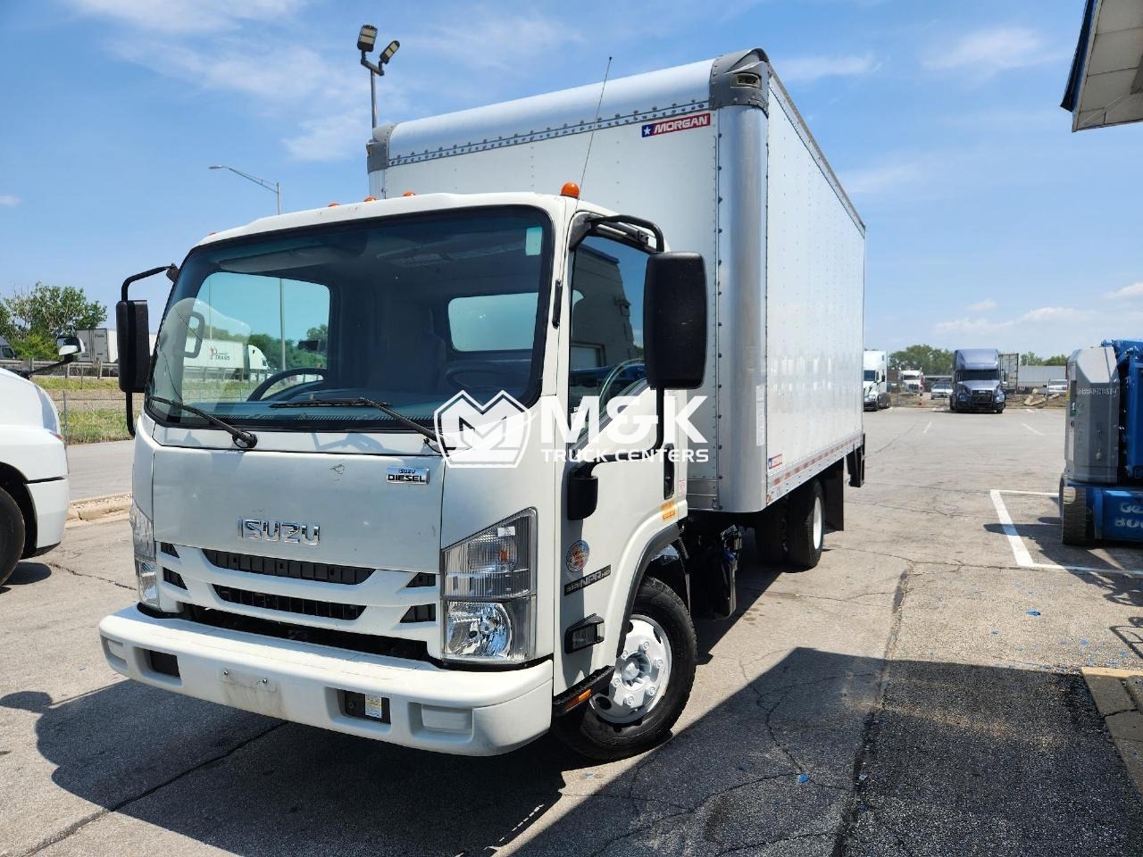 2022 ISUZU NPR Box Van Truck #1 2022 ISUZU NPR Box Van Truck #1