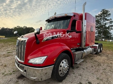 2022 PETERBILT 579 Sleeper #325996 2022 PETERBILT 579 Sleeper #325996