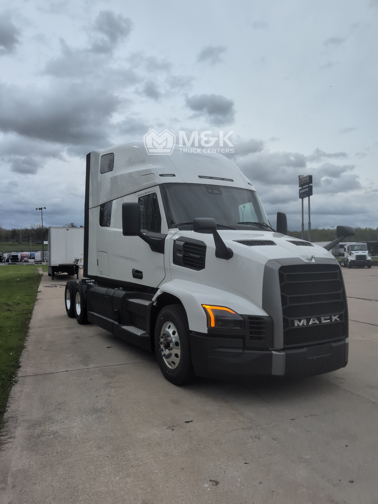 2026 MACK Pioneer Sleeper #1 2026 MACK Pioneer Sleeper #1