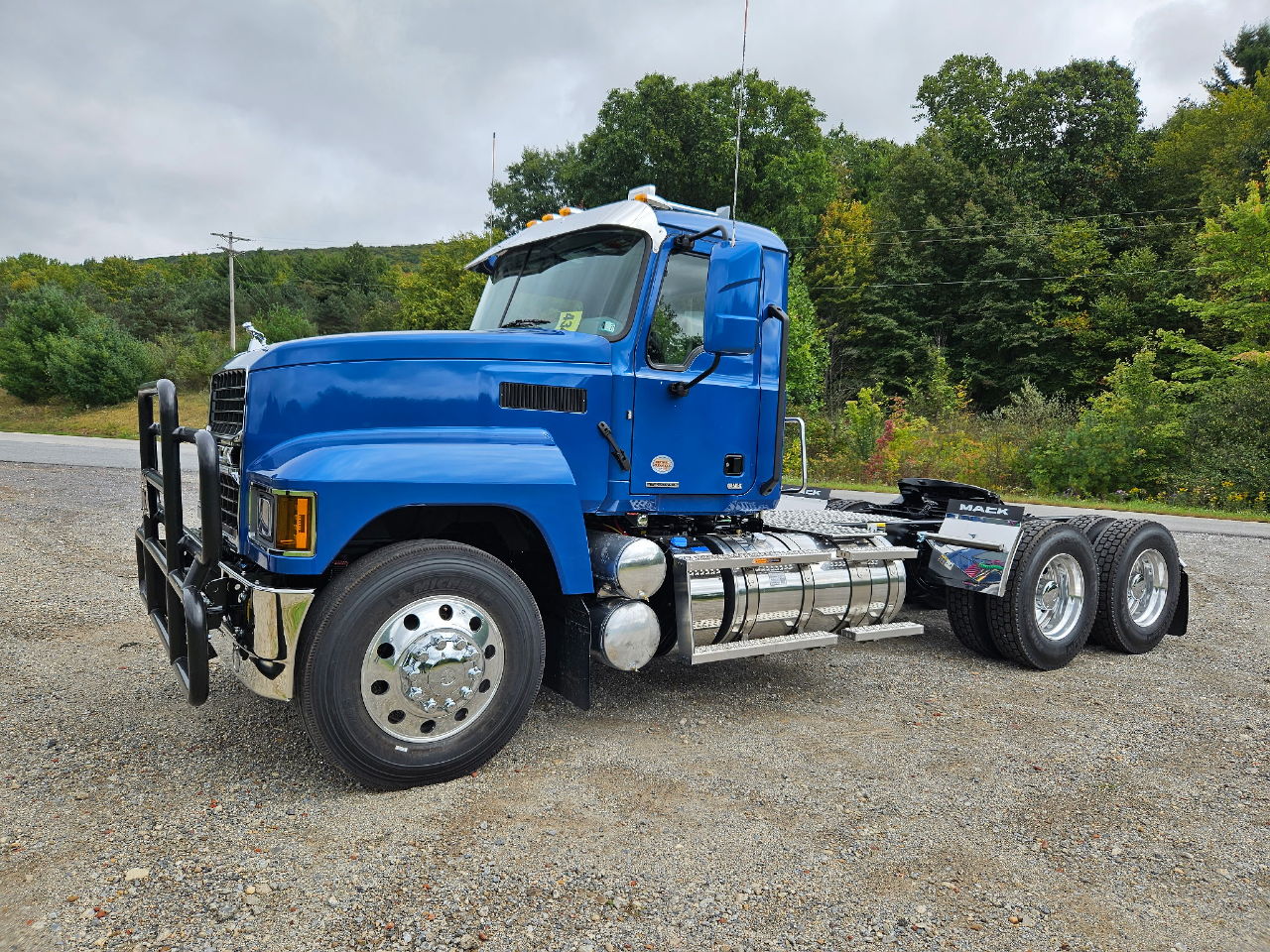 2027 Mack Pinnacle in Altoona, PA — photo 2