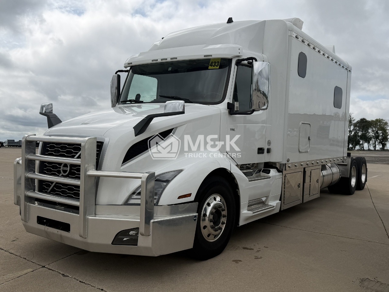 2024 Volvo VNL 300