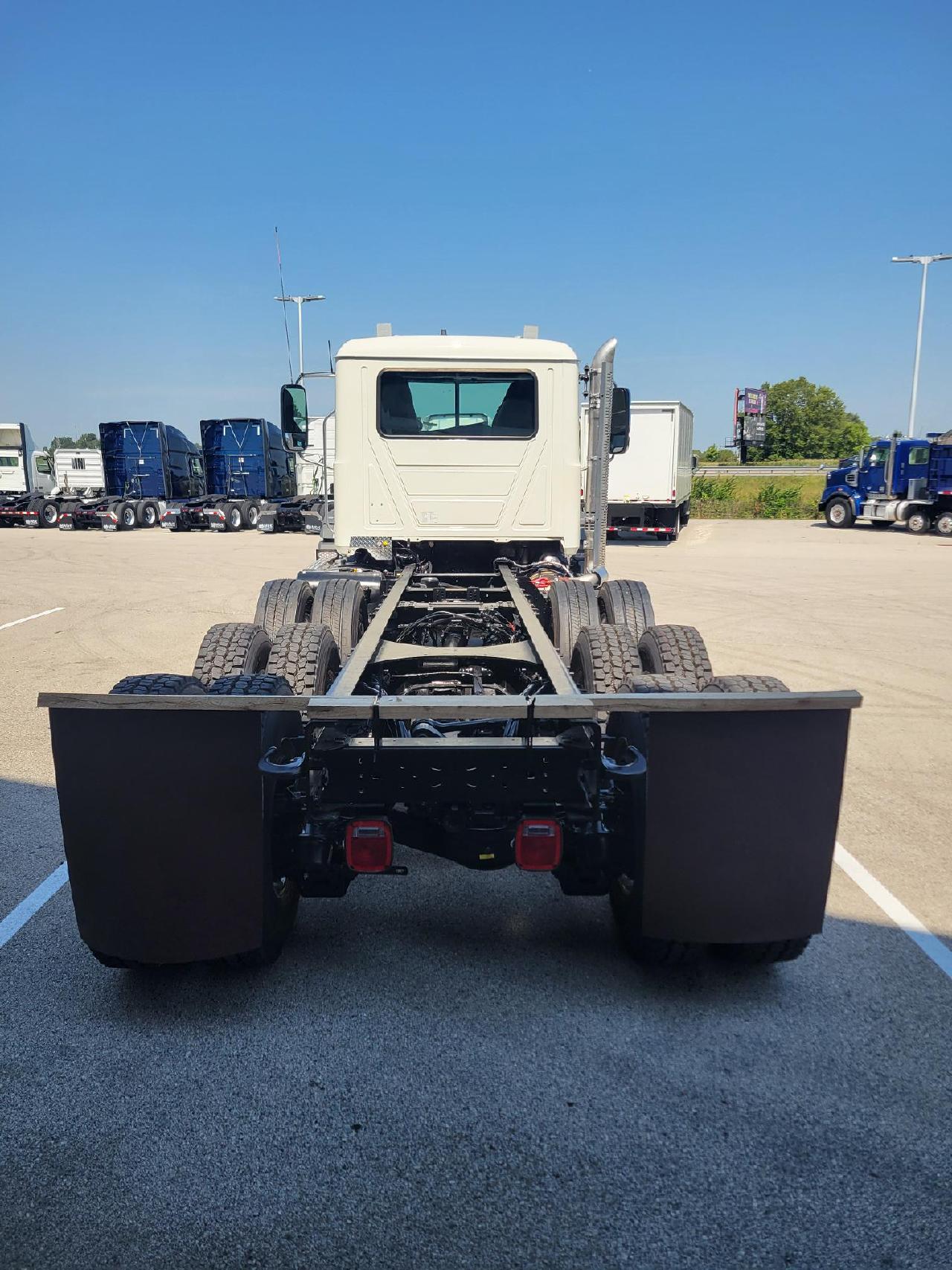 2027 Mack in Pendleton, IN — photo 4
