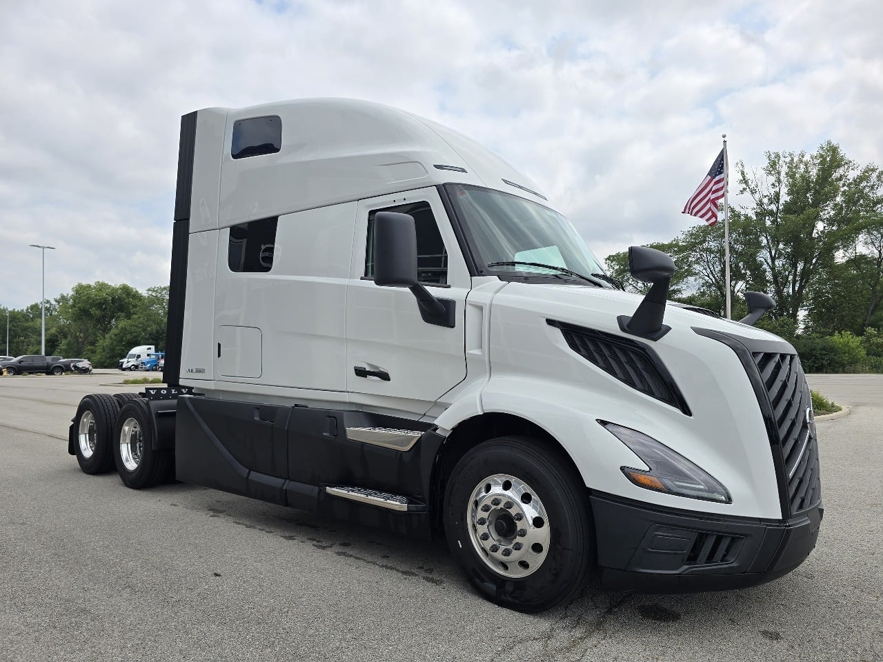2027 Volvo VNL 860 in Dunmore, PA — photo 3