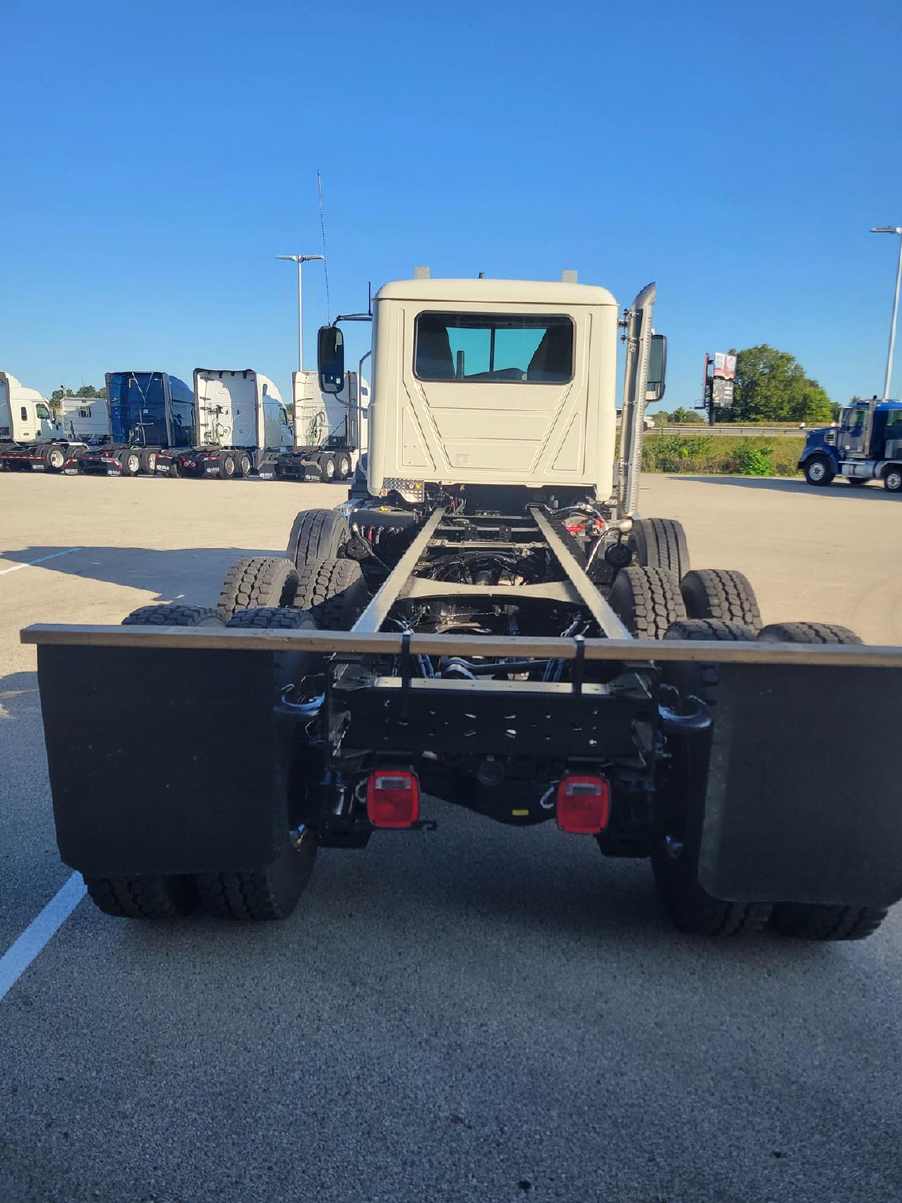 2027 Mack Granite in Pendleton, IN — photo 4