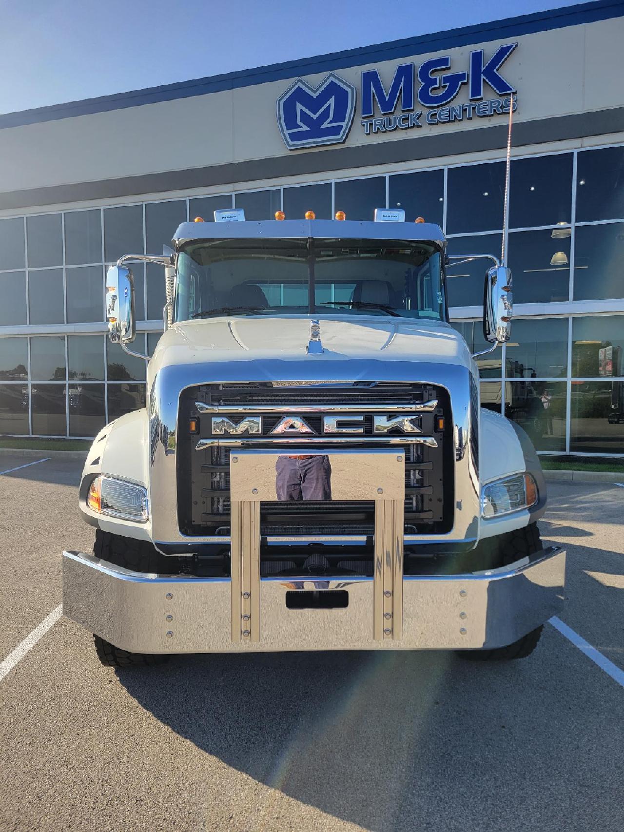 2027 Mack Granite in Pendleton, IN — photo 8