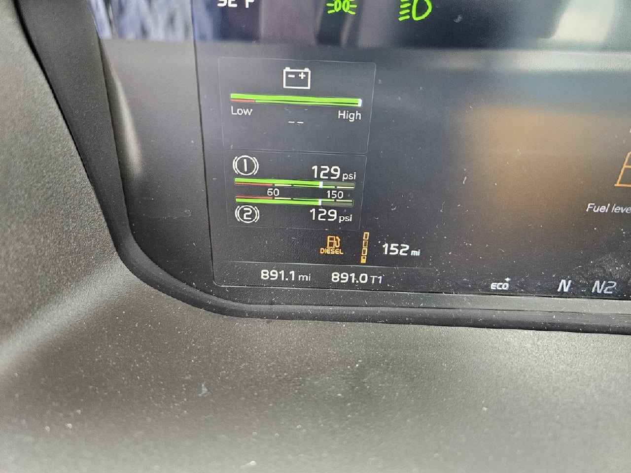 2027 Volvo VNR 640 in Kahoka, MO — photo 2